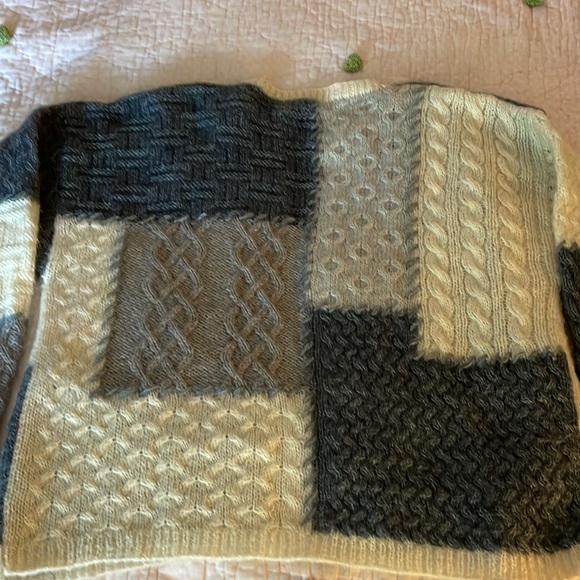 ROBERT SCOTT LTD ~ Gray- cream -button down sweater Mohair & ACRYLIC hand knit - Picture 7 of 10